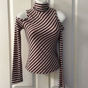 Agaci pink and black diagonal stripe cold shoulder cutout turtleneck size small